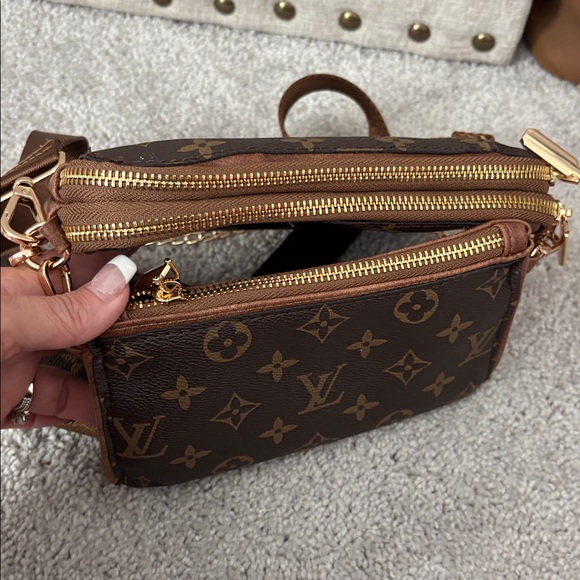 Louis Vuitton Monogram Brown Crossbody Set - Picture 4 of 5